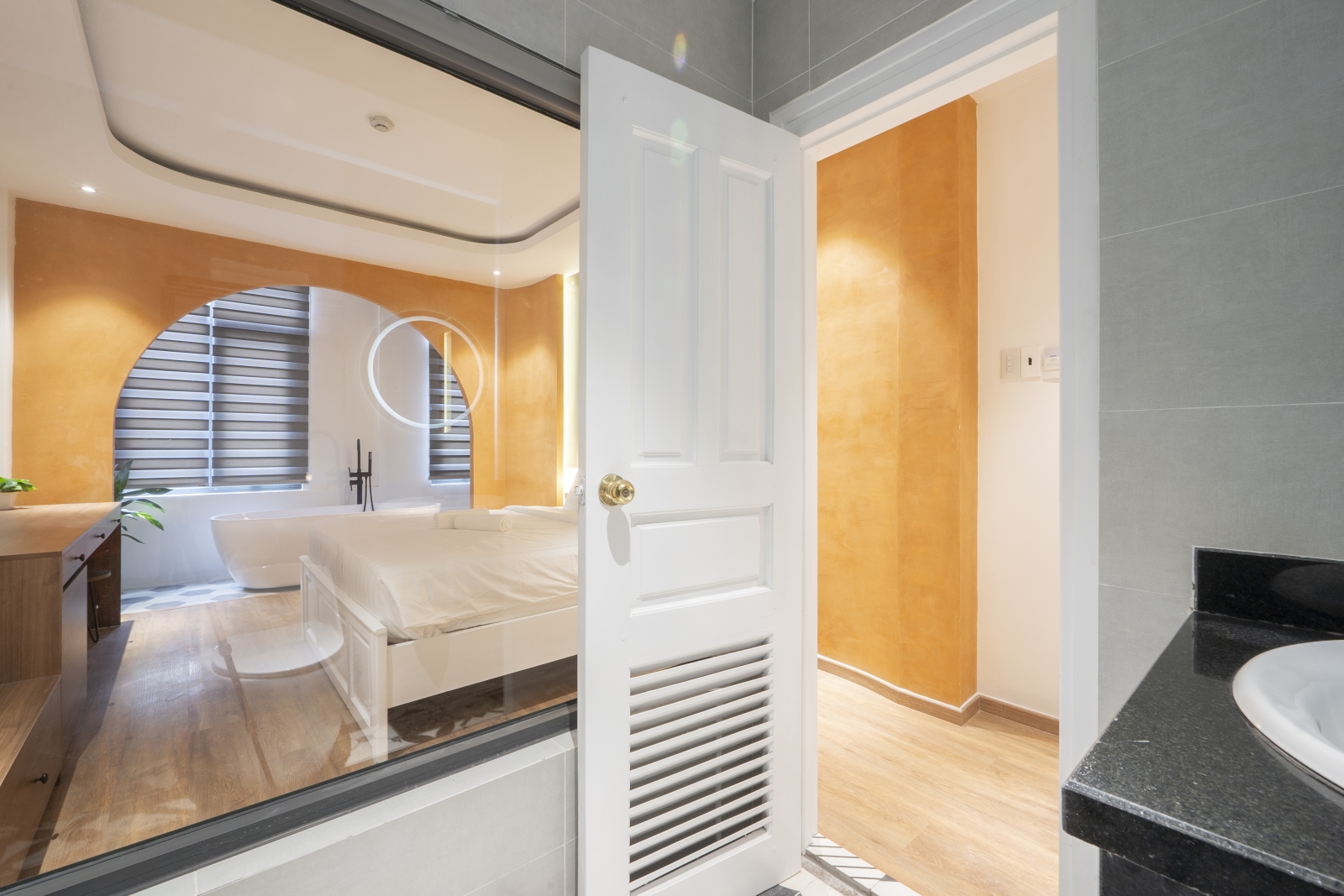Lá Hotel - Nguyễn Văn Dung :Giá phòng, địa chỉ và cách đặt phòng